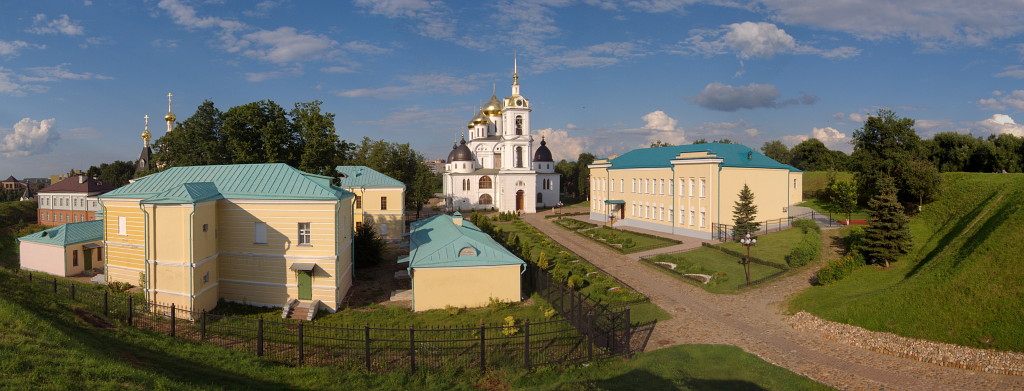 Успенский кафедральный собор Дмитровский Кремль