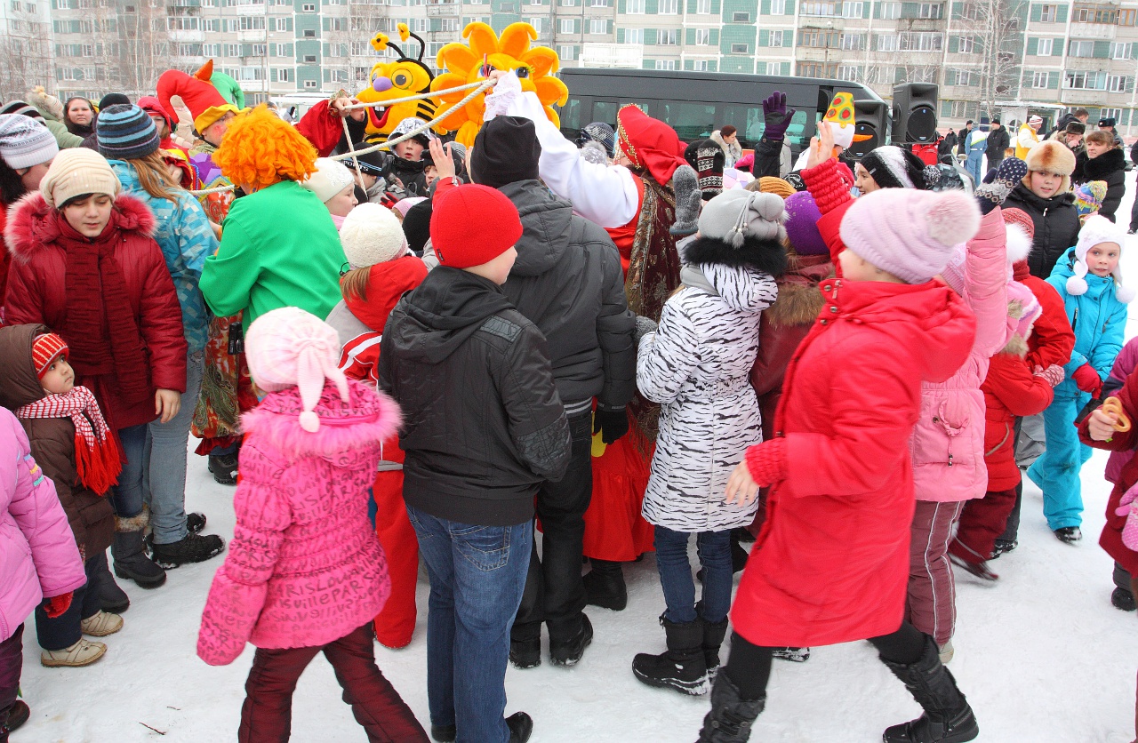 Берем этот канат и тянем-потянем